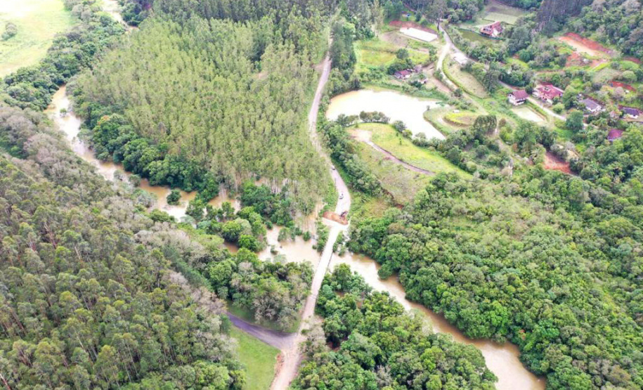 Copel e bombeiros alertam moradores da Campina Grande do Sul sobre vazão do rio Capivari