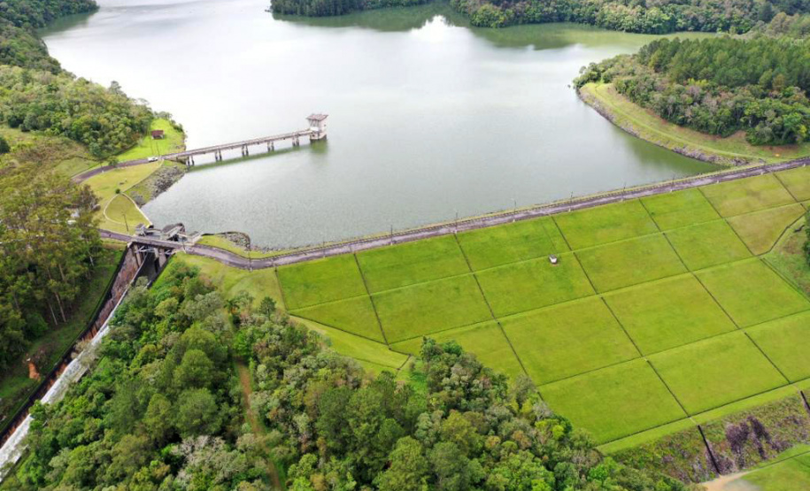 Copel e bombeiros alertam moradores da Campina Grande do Sul sobre vazão do rio Capivari
