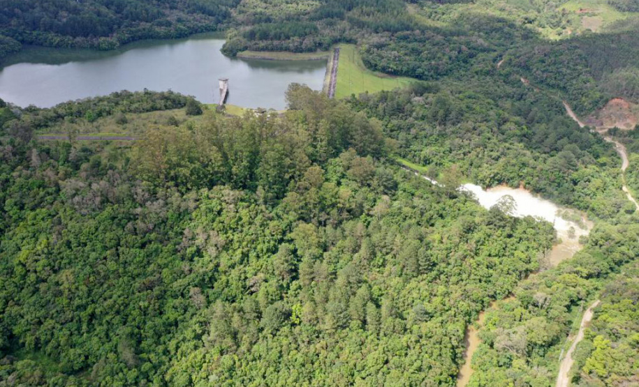 Copel e bombeiros alertam moradores da Campina Grande do Sul sobre vazão do rio Capivari