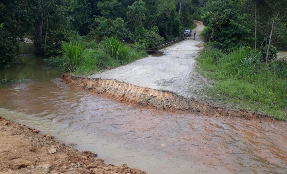 Copel e bombeiros alertam moradores da Campina Grande do Sul sobre vazão do rio Capivari