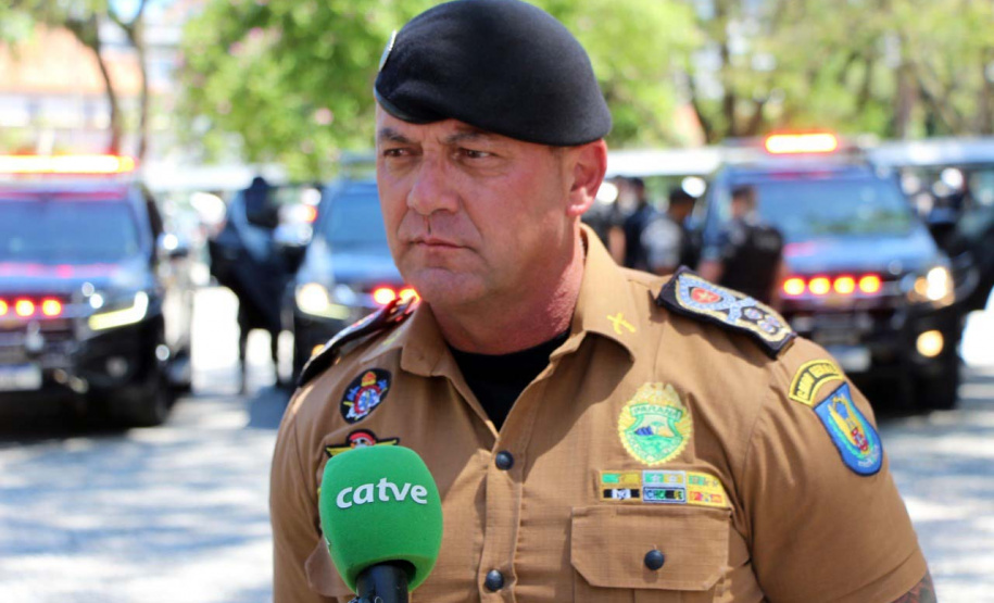 Polícia Militar realiza operação com abordagens e bloqueios de trânsito em Curitiba e RMC