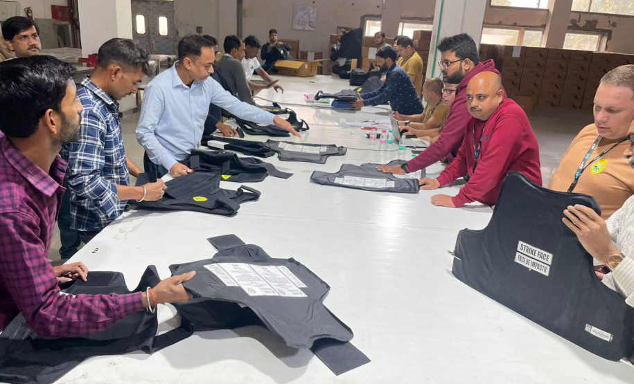 Segurança adquire coletes balísticos melhores e mais baratos para os policiais militares