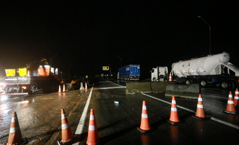 Equipes do Estado auxiliam trabalhos de atendimento às vítimas do deslizamento na BR-376
