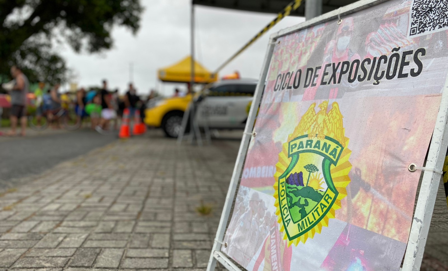 PMPR expõe viaturas históricas e atrai centenas de pessoas em Guaratuba