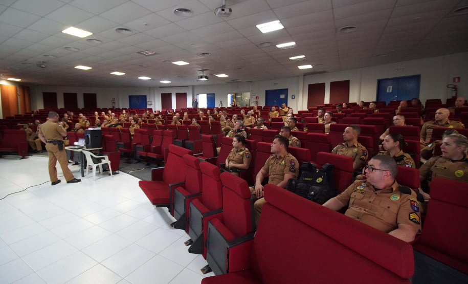 Efetivo da Polícia Militar participa de nivelamento técnico para o Verão Maior Paraná