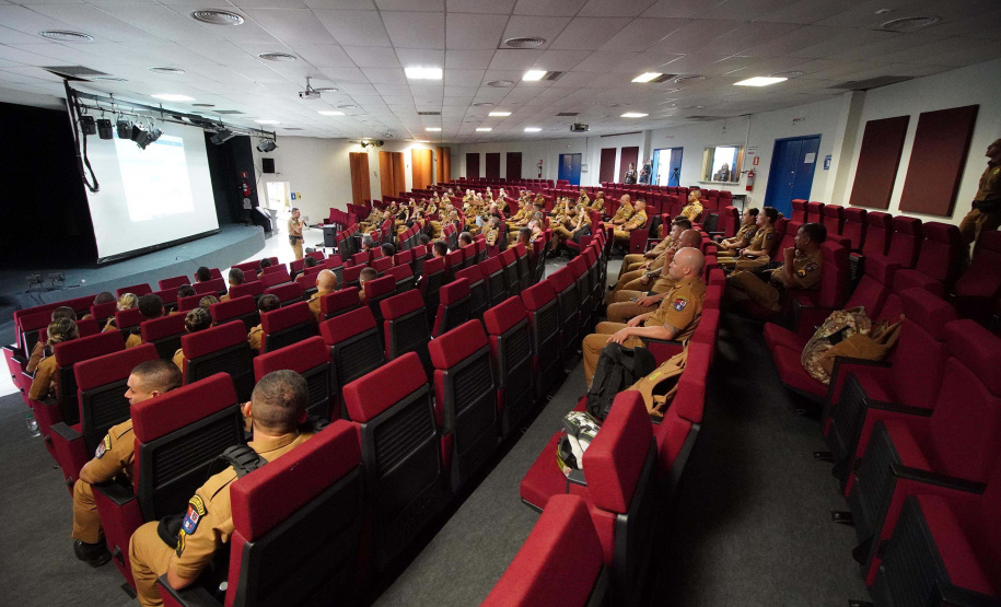 Efetivo da Polícia Militar participa de nivelamento técnico para o Verão Maior Paraná
