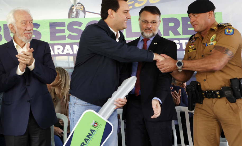 Governador entrega 45 novas viaturas para as forças de segurança pública