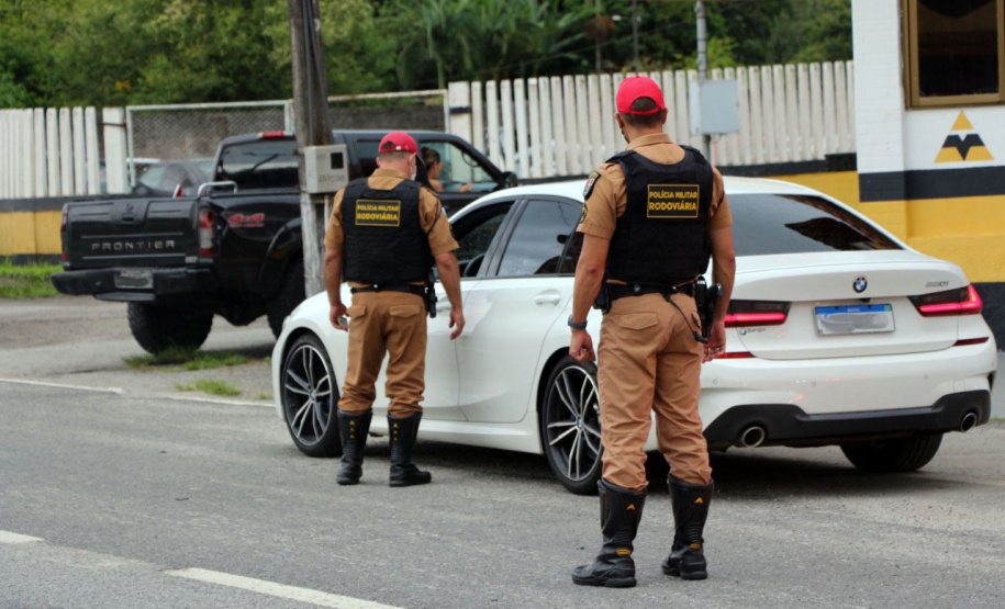 Polícia Rodoviária prende motoristas por embriaguez ao volante durante Operação Natal