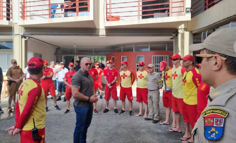 Secretário da Segurança acompanha ações do Verão Maior Paraná em Guaratuba e na Ilha do Mel