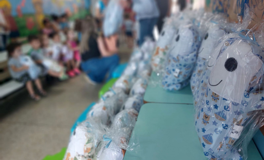 Projeto da Penitenciária Industrial produz “naninhas” para crianças de Cascavel