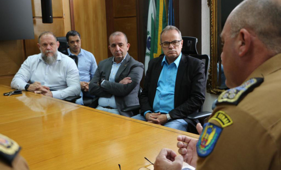 Novo secretário de Segurança Pública reúne comandantes das forças do Paraná