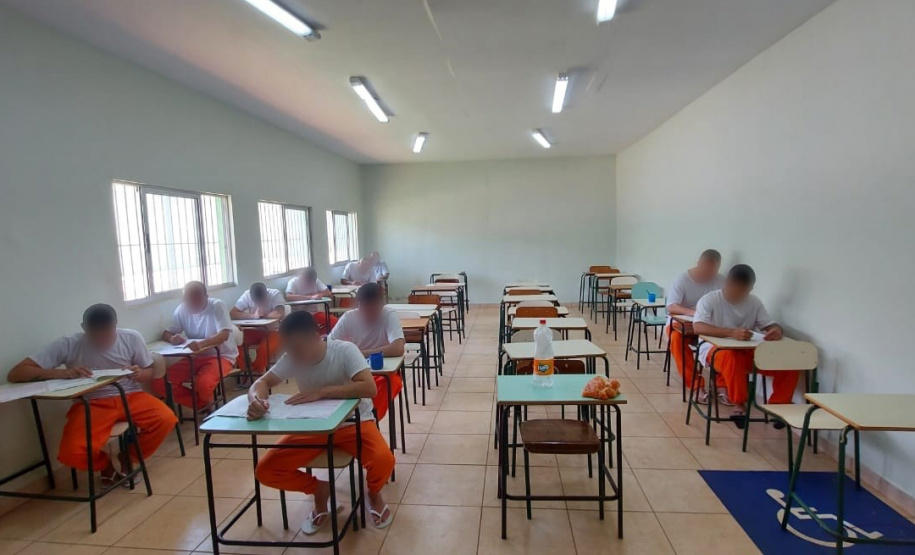 Mais de 2,5 mil pessoas privadas de liberdade fizeram o Enem no Paraná