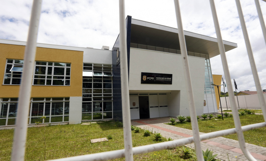 Pioneira no Brasil, delegacia que soluciona crimes antigos elucidou mais de 100 casos em 2022