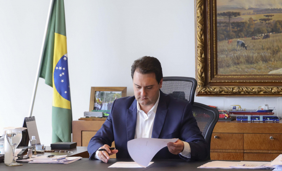 Governador autoriza progressão de 329 profissionais da Polícia Civil do Paraná