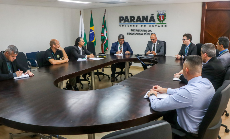 Secretário Hudson recebe Sindicato dos Peritos para reunião na Sesp