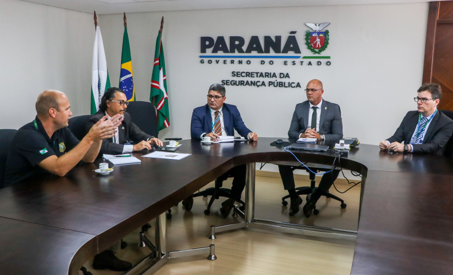 Secretário Hudson recebe Sindicato dos Peritos para reunião na Sesp