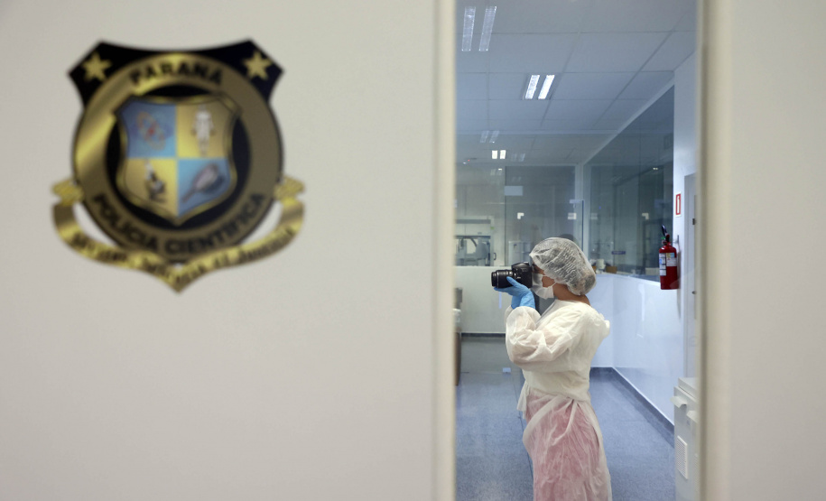 Polícia Científica do Paraná é referência no trabalho com perfis genéticos e análise de drogas