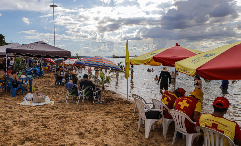 Prainhas do Noroeste não registram afogamentos em áreas protegidas por guarda-vidas