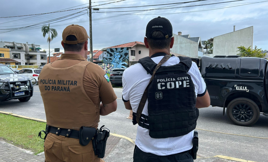 Forças de segurança prendem quatro pessoas e apuram possível homicídio de mulher em Matinhos