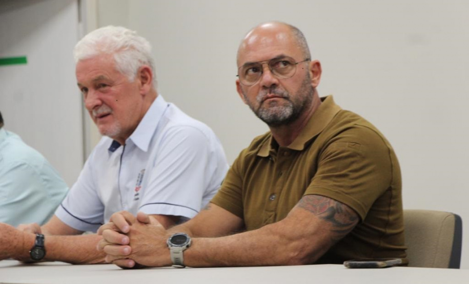 O secretário da Segurança Pública do Paraná, Hudson Leôncio Teixeira, esteve na região Oeste, nesta semana, para contato direto com as forças de segurança pública e lideranças, tratativas de temas da Pasta e reconhecimento de obras em andamento.