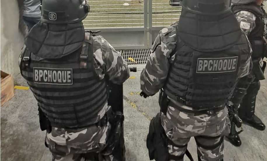 Polícia Militar antecipa ações e evita confronto de torcidas antes do clássico Atletiba na capital