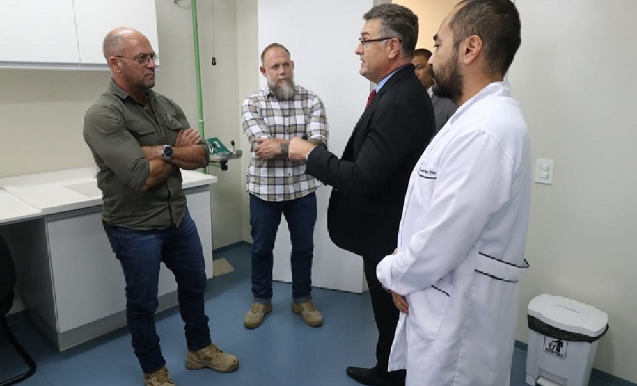 Secretário Hudson visita unidades de segurança em Londrina