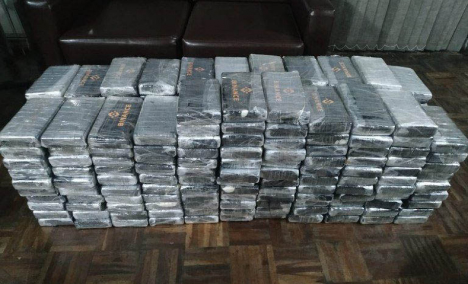 PCPR e PF apreendem 262 quilos de cocaína e prendem quatro pessoas em Paranaguá
