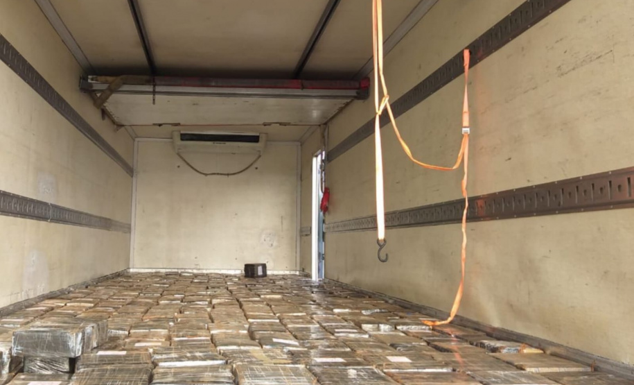 Polícia Militar apreende mais de três toneladas de drogas em Diamante d’Oeste