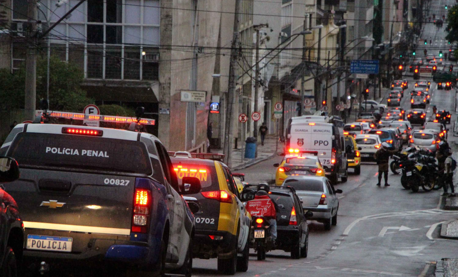 Estado e prefeitura de Curitiba lançam operação para intensificar policiamento estratégico