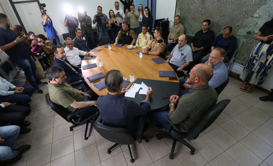 Secretário Hudson cumpre agenda em Maringá e se encontra com prefeito e forças de segurança