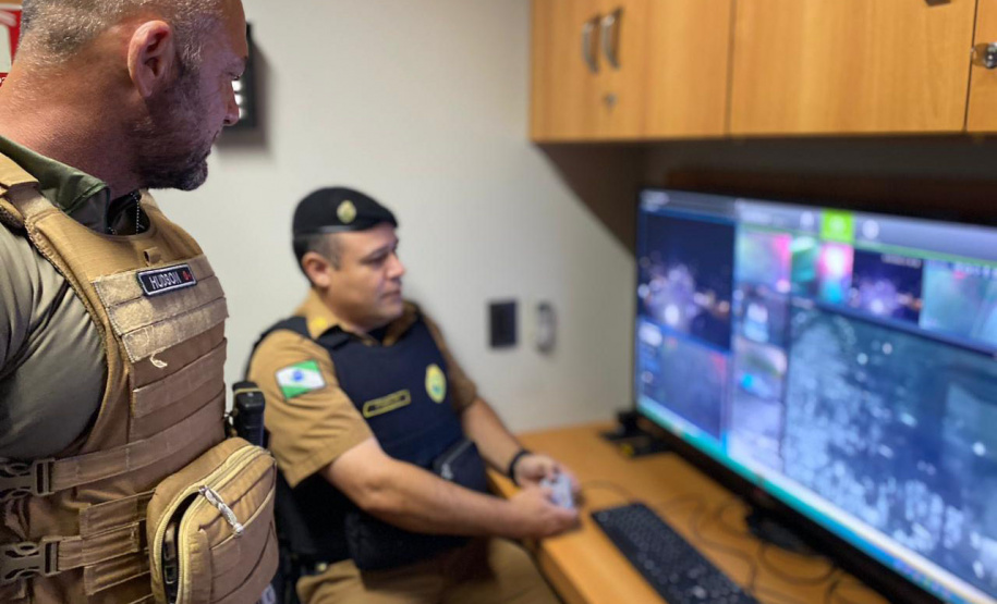 Policiais militares levam tranquilidade para os foliões em Guaratuba