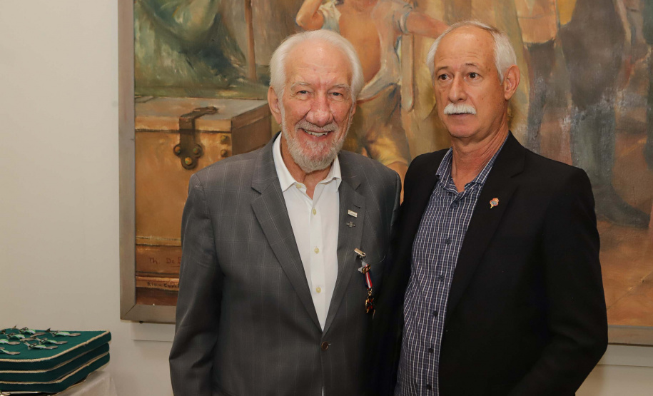Casa Militar comemora 95 anos e condecora autoridades com medalhas de mérito