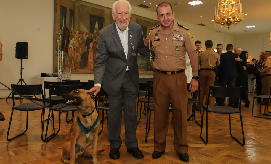 Casa Militar comemora 95 anos e condecora autoridades com medalhas de mérito