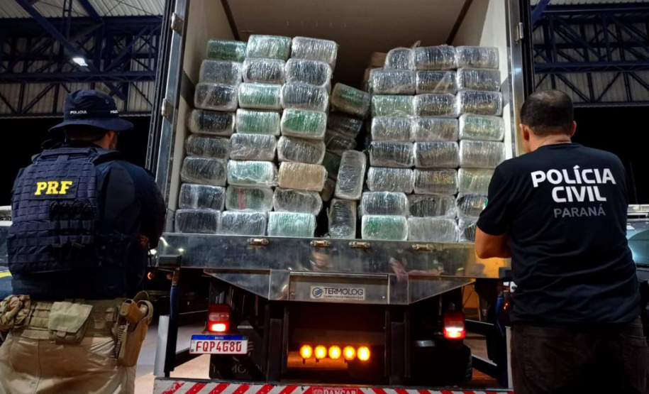Em ação conjunta, PCPR e PRF apreendem mais de 1,9 tonelada de maconha em Cascavel