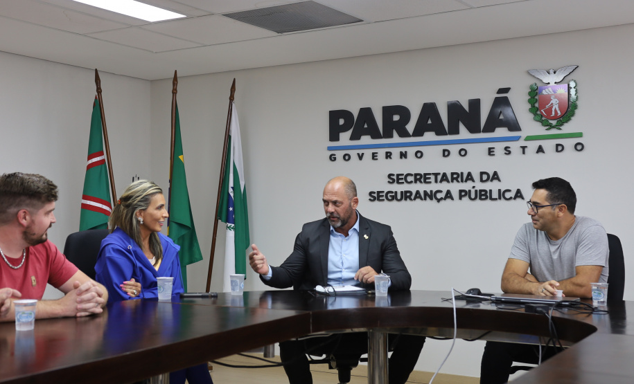 Secretário da segurança recebe deputada Flávia Francischini