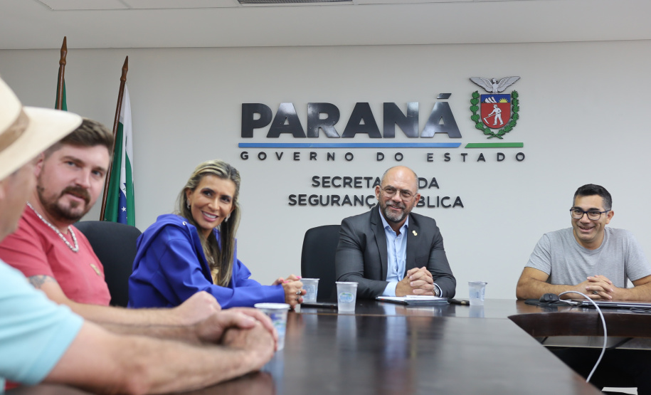 Secretário da segurança recebe deputada Flávia Francischini