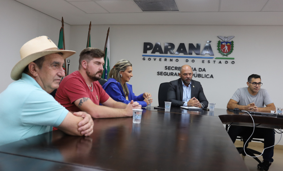 Secretário da segurança recebe deputada Flávia Francischini