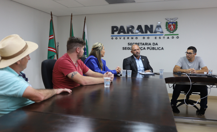 Secretário da segurança recebe deputada Flávia Francischini