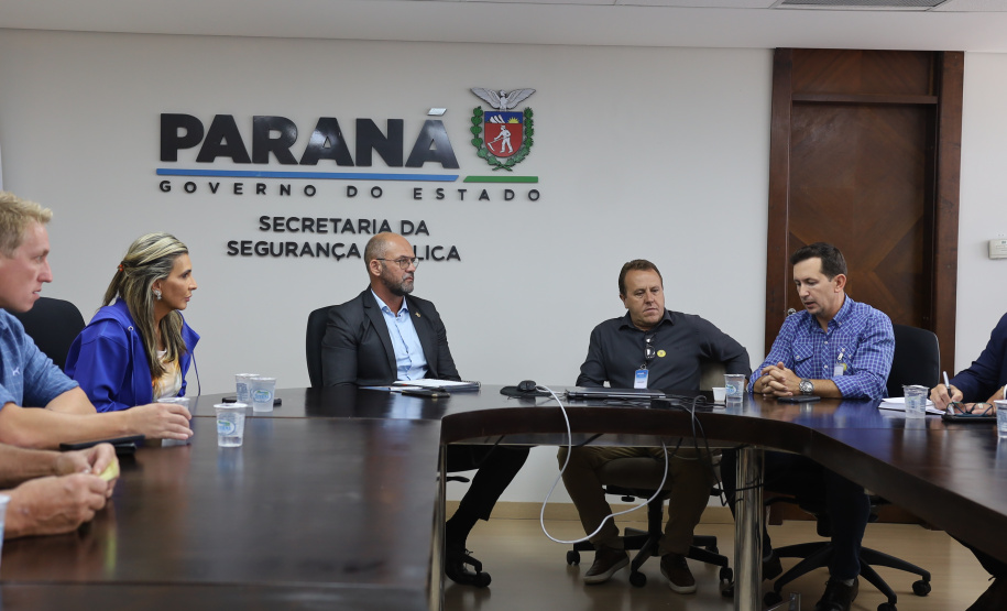 Secretário da segurança recebe deputada Flávia Francischini