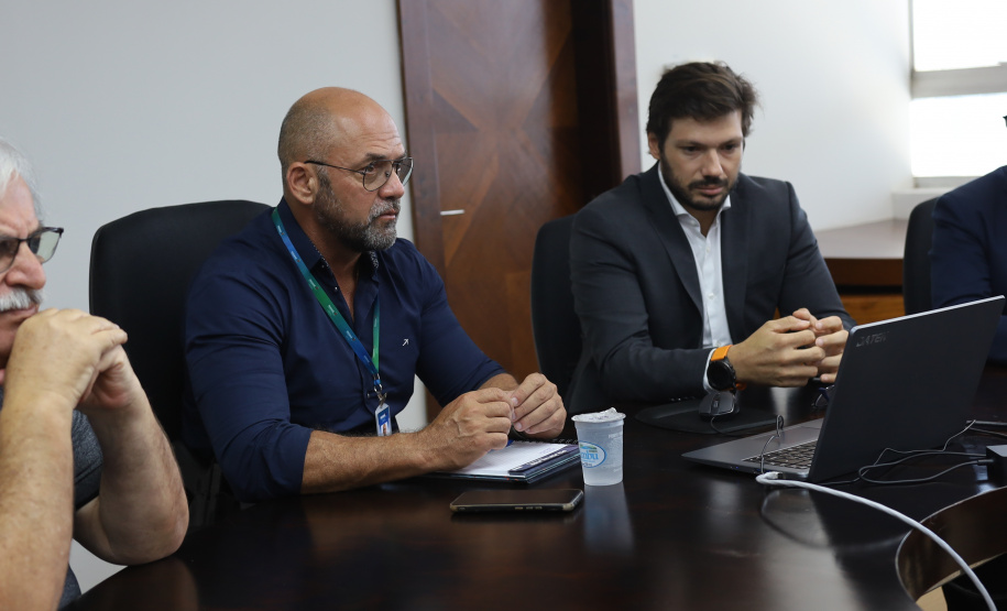 Secretário recebe Deputado Tiago Amaral e prefeitos de Mandaguaçu e Ribeirão do Pinhal