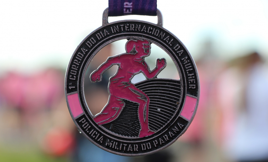 PMPR reúne centenas de policiais femininas na 1ª Corrida do Dia Internacional da Mulher
