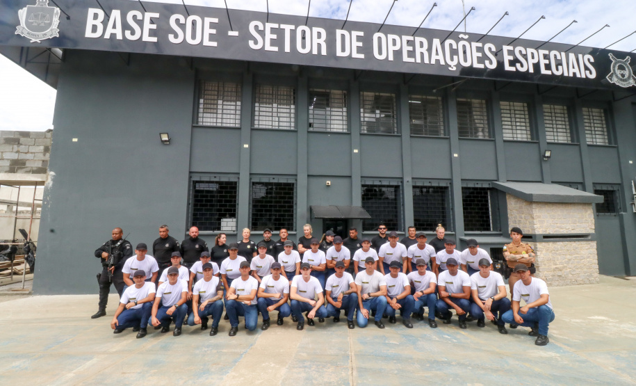 Integração: futuros praças da PM conhecem atuação da Polícia Penal no complexo de Piraquara