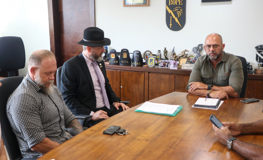 Secretário Hudson recebe visita do deputado Tito Barrichello