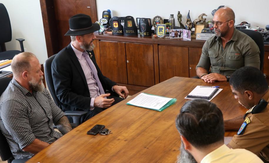 Secretário Hudson recebe visita do deputado Tito Barrichello