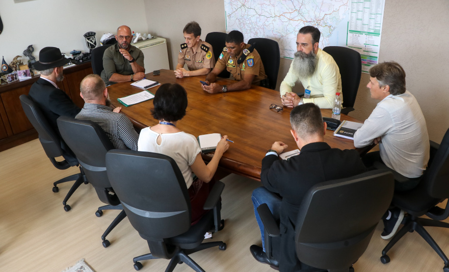 Secretário Hudson recebe visita do deputado Tito Barrichello