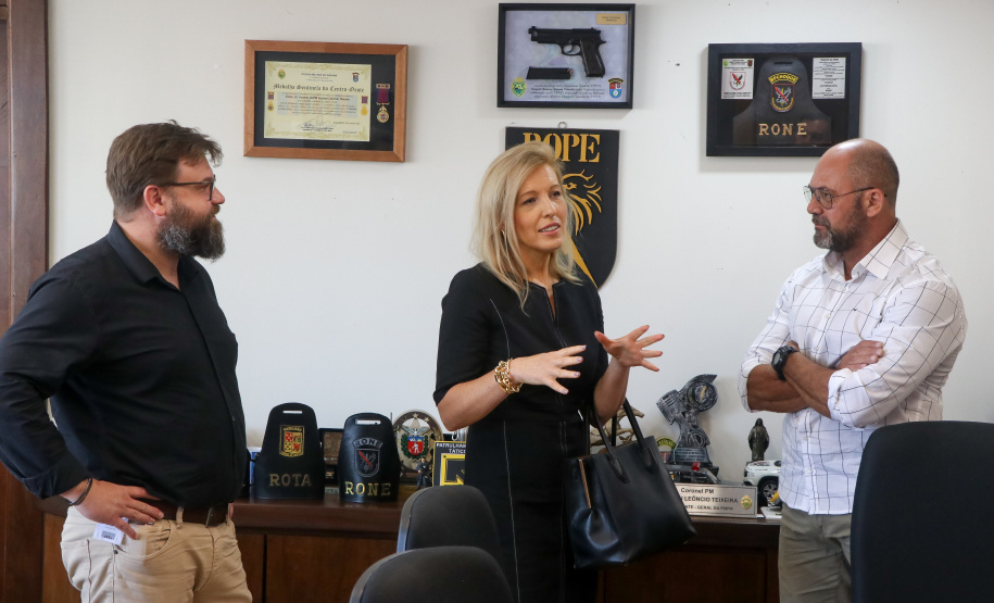 Secretário da Segurança Pública recebe visita da cônsul-geral da Polônia, Marta Olkowska