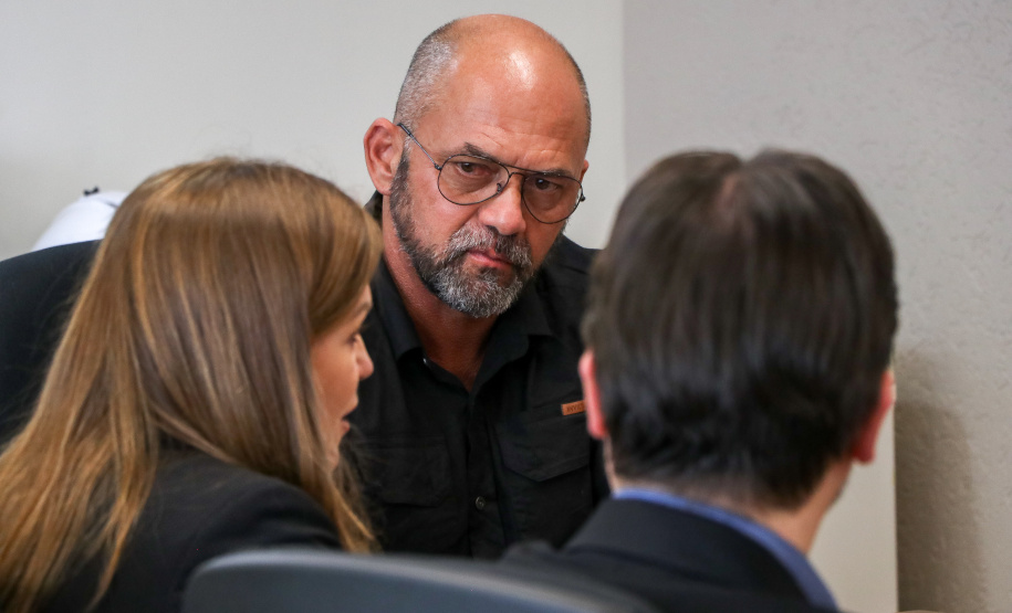 Secretário Hudson recebe Leandre Dal Ponte da Secretaria da Mulher e Igualdade Racial do Paraná