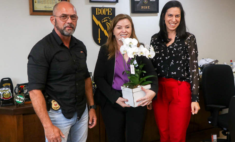 Secretário Hudson recebe Leandre Dal Ponte da Secretaria da Mulher e Igualdade Racial do Paraná