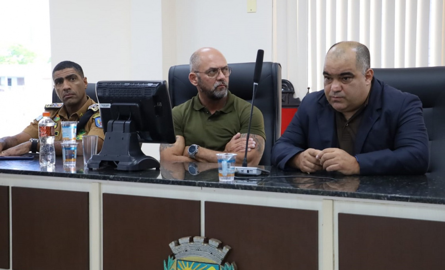 Secretário de Segurança se reúne com representantes em Paranaguá