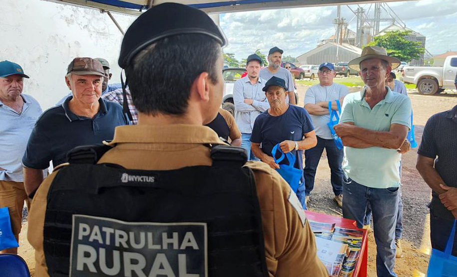 A Operação Segurança Rural, promovida pela Polícia Militar do Paraná e que reforça o patrulhamento de 350 mil quilômetros de estradas no Interior de todo o Estado, registrou aumento de mais de 390% nos resultados operacionais desde o seu lançamento, em junho de 2022, até o dia 28 de fevereiro de 2023, na comparação com o mesmo período entre 2021 e 2022.